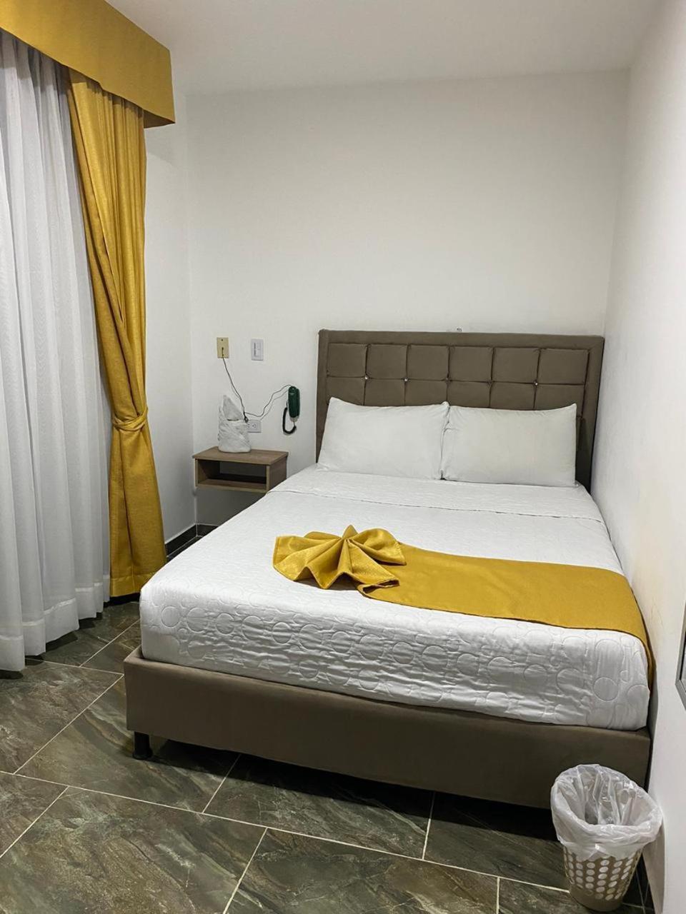 Hotel Royalsun باربوزا المظهر الخارجي الصورة